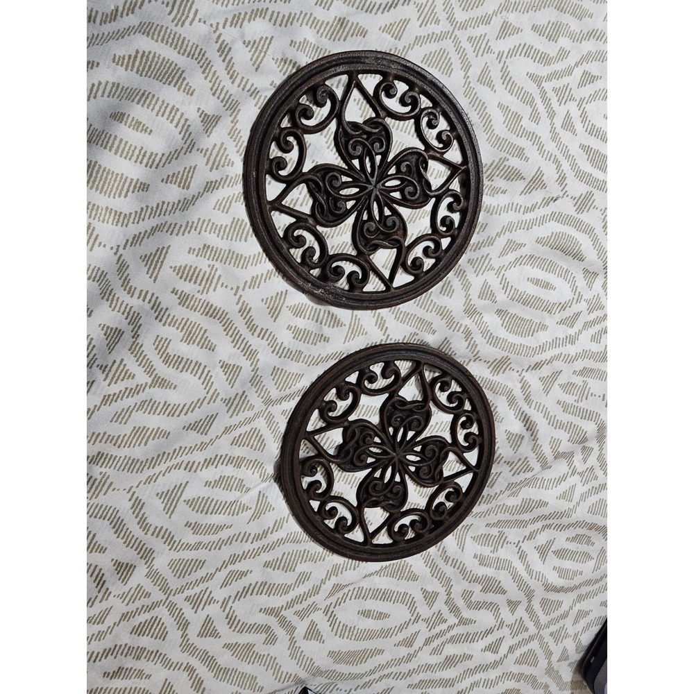 Vintage Cast Iron Trivet Set of 2 Round Floral Scrollwork Hot Pad Brown Black